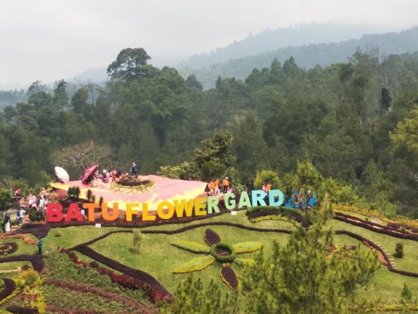 Batu Love Garden