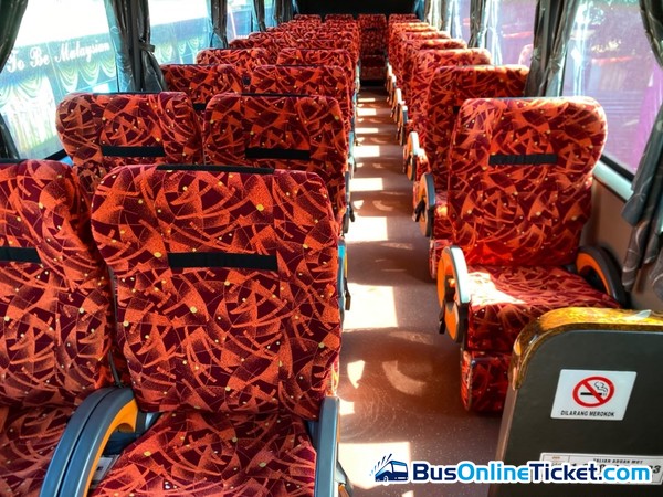COLOURPLUS EXPRESS coach