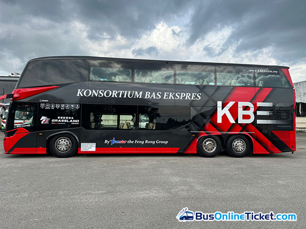 Grassland - Transtar coach exterior