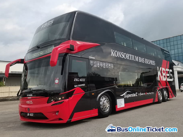 Konsortium Express coach exterior