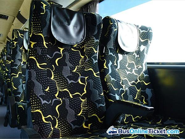 Ekspres Musafir coach