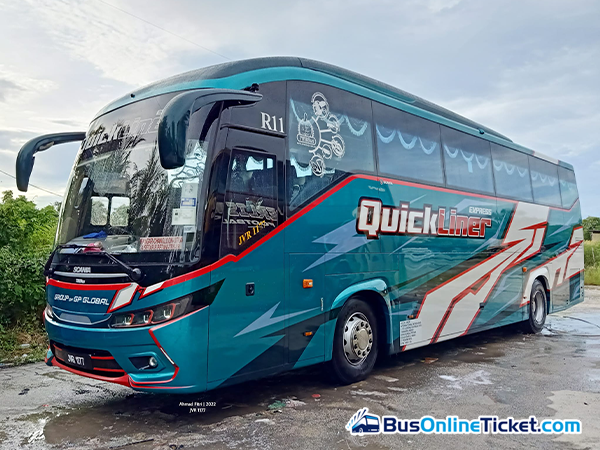 Quick Liner Express coach